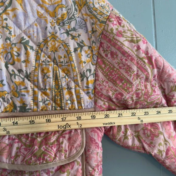 7 For All Mankind Cropped Quilted Floral Jacket Pink Boxy Boho Patchwork M - Picture 8 of 10